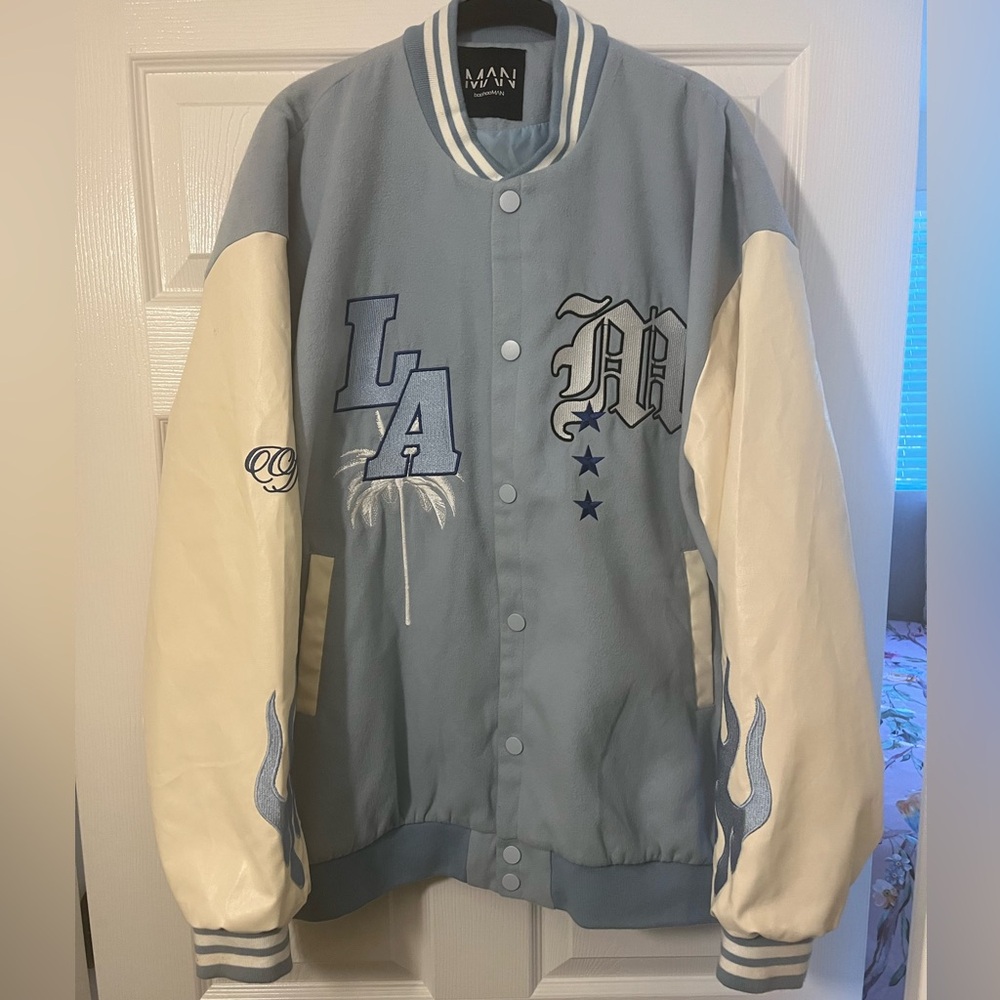 🎉Mens BooHoo Letterman’s jacket size L🎉